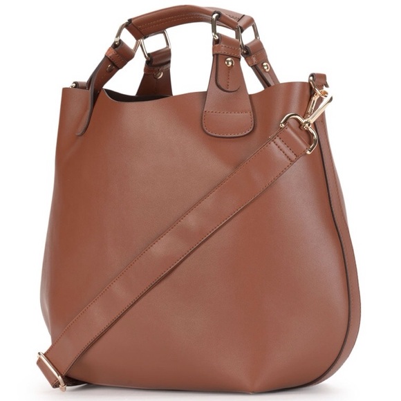 Danier Handbags - DANIER Camel Brown Large Leather Tote
